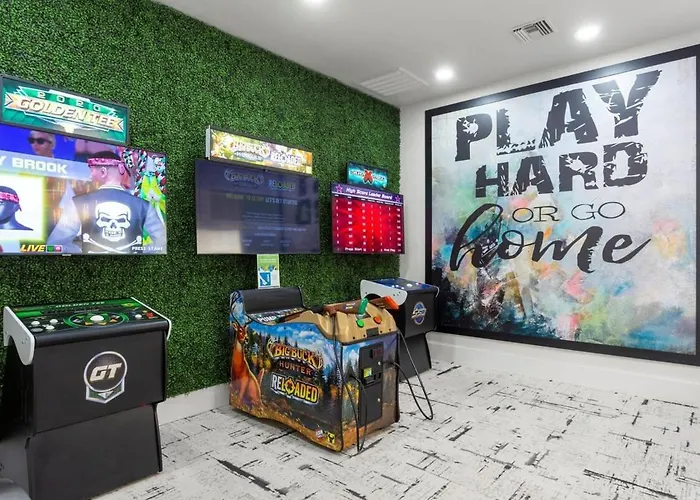 Cozysuites By The Stadium With Pool 15 Glendale