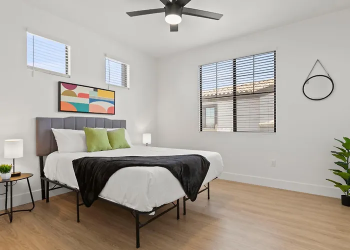 Apartment Cozysuites By The Stadium With Pool 15 Glendale